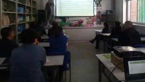 鄭州偉凡心理咨詢 專注青少年成長，護航心理健康的教育咨詢服務專家